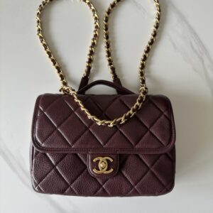Chanel original quality, a classic masterpiece, the cutting edge of elegance and style, is an unexpected level of luxury. Leather type: original imported ball-patterned cowhide. Interior: original fabric. Hardware: original hardware.